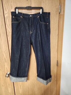 Universal Thread Women's Dark Blue Denim Capri Jeans - Classic Wide Leg